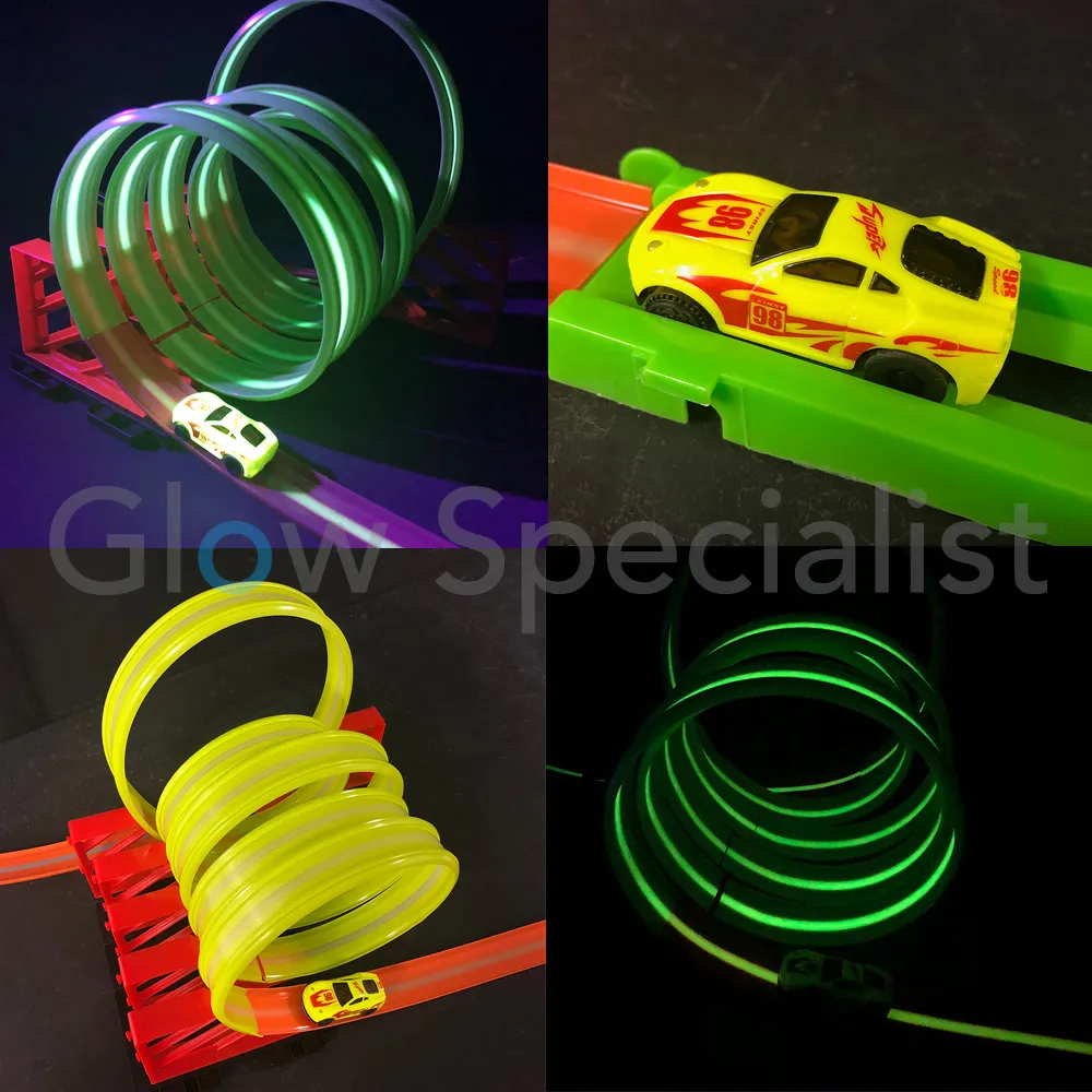 GLOW IN THE DARK RACEBAAN - MET LICHTGEVENDE AUTO - 21-DELIG