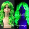 NEON GROENE PRUIK - LANG KRULLEND HAAR MET PONY